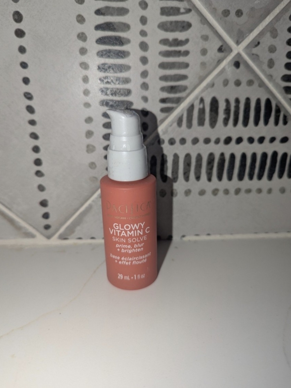 Pacifica Glowy Vitamin C Skin Solve Primer - 1 Fl Oz